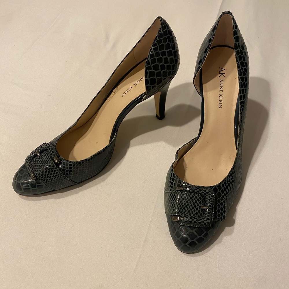 VINTAGE ANNE KLEIN HEELS🍾